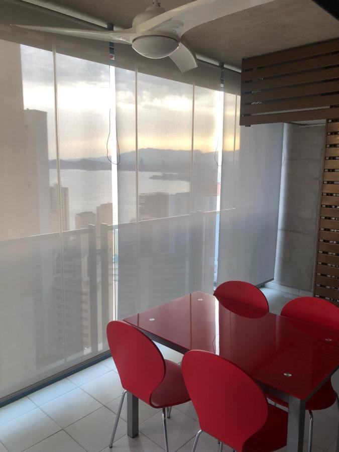 Апартаменти Milan Soria Luxury Mirador Бенідорм Екстер'єр фото